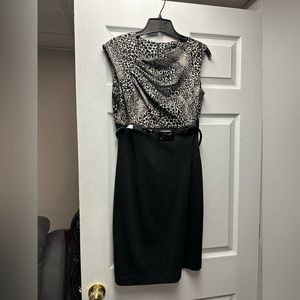 Saks Fifth Avenue sleeveless dress with patent leather belt size 8